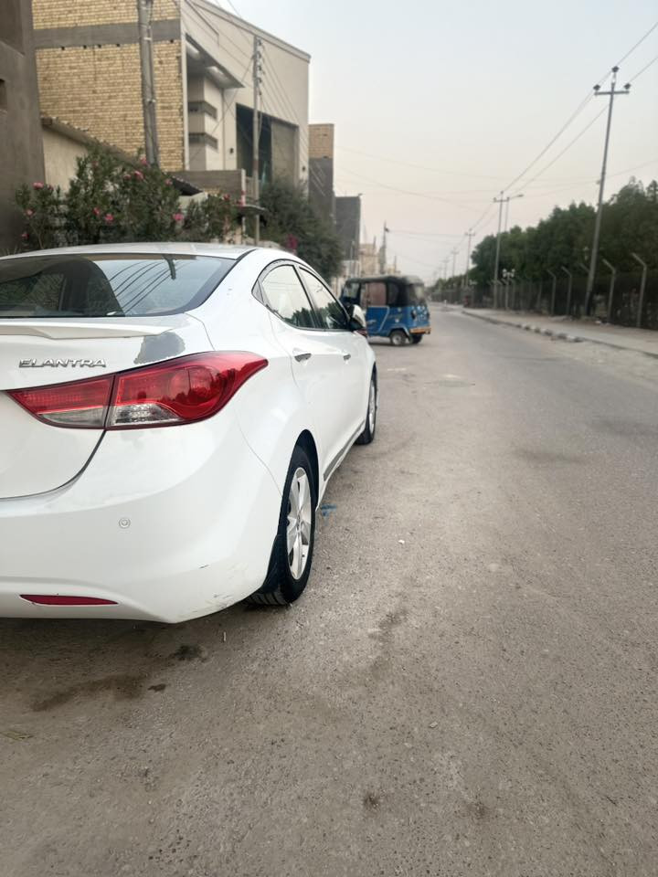 سلام عليكم النتره مديل 14خليجي مكينه 1800رقم نكليزي سنويه جديده السعر 115الرقم ***********
