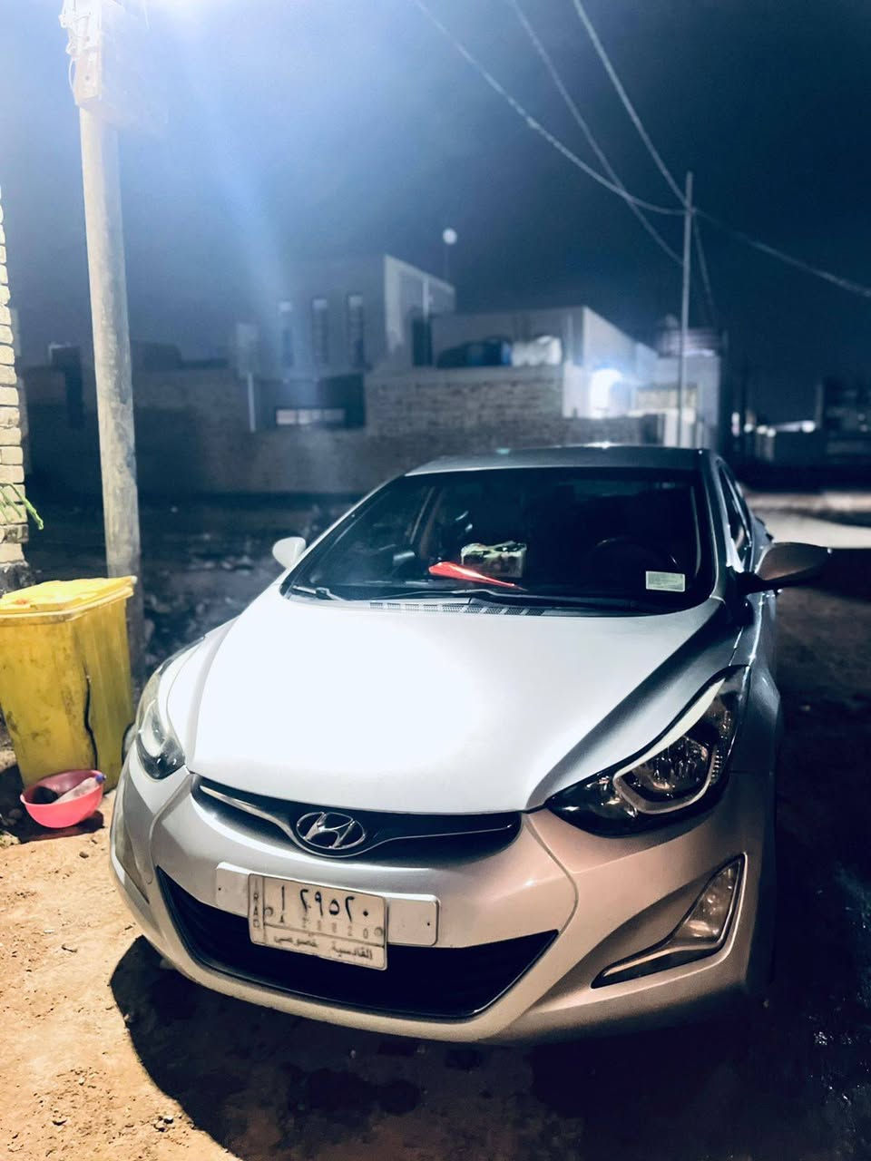 النترا ٢٠١٤ أمريكي ضررها جاملغ خلفي عكس السايق مكينة 1800 عرضها 108$  وبيها مجال حك الجية اخوان السوك كلشي بي المايشتري رحمه لوالديه لايعلق متواجد واتساب واتصال ***********
