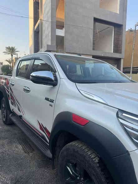 السلام عليكم للبيع هايلوكس 2025 مكفوله كفاله عامه على وضع الشركه بدون رقم السعر المطلوب 41000$ وبيها مجال ان شاء الله مكان السياره 
شارع فلسطين ساحه بيروت للأستفسار ***********
