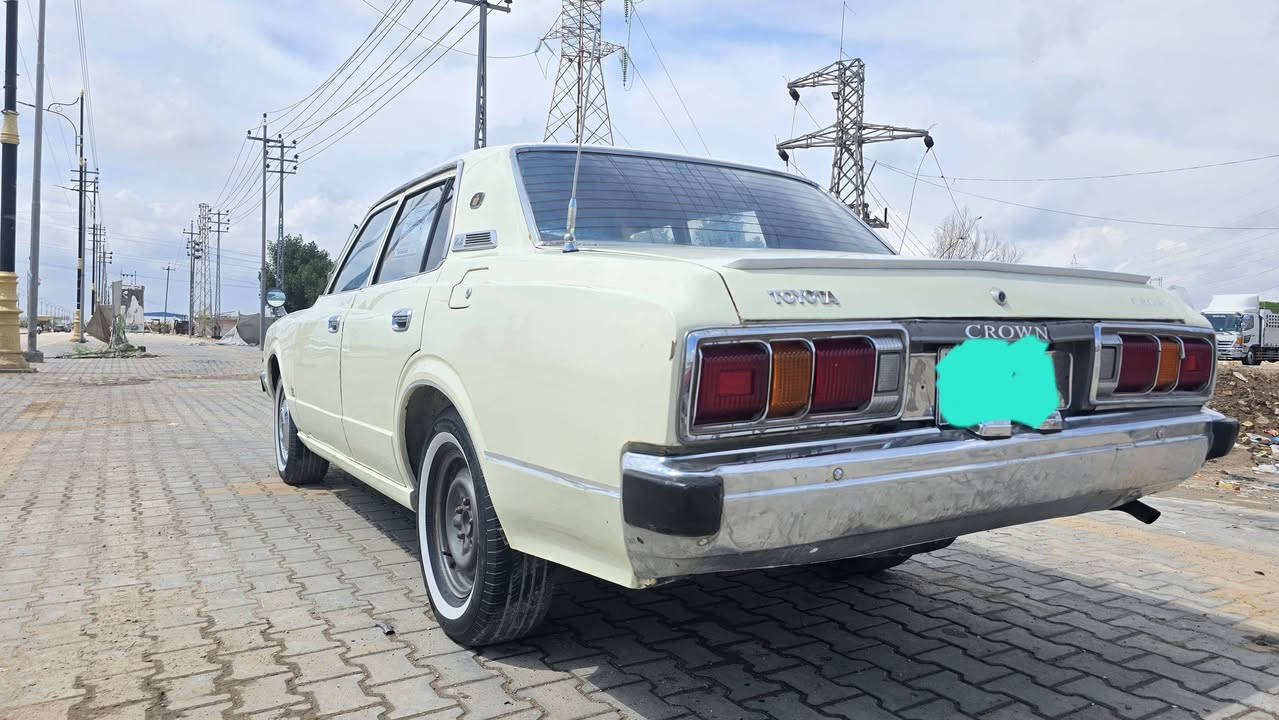 السلام عليكم اكراون موديل١٩٧٨ مكينه 4 ابلاديه كير عادي رقم نينواء انكليزي مشروع وطني السعر ٥٥ وبيه مجال للاستفسار الاتصال برقم *********** العنوان ميسان العماره
