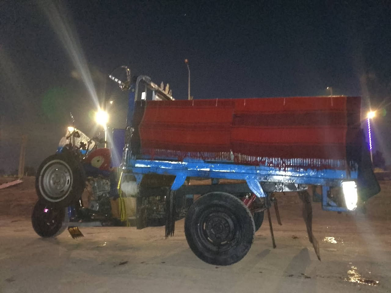 سلام عليكم  ستوتة للبيع اوراق اصولي مديل 20 السعر 1500 وبيها مجال  ***********
