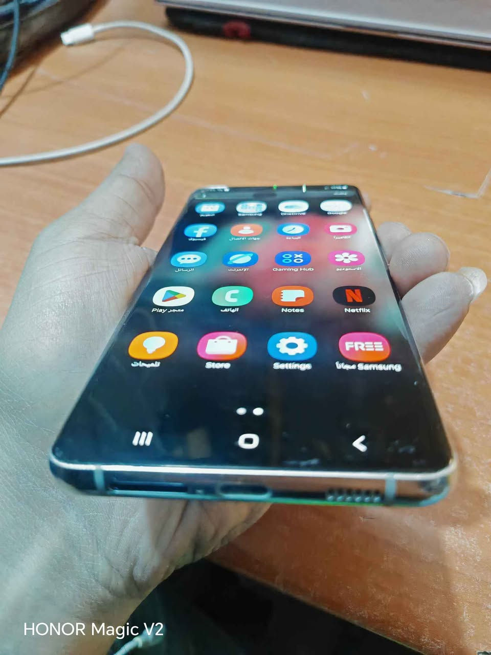 اس 21 الترا ذاكرة 128 رام 12 نسخة امريكي معالجة سناب دراكون بي فطور بلشاشة ونقطة سودة موضح بلصور الجهاز كلة شغال طبيعي بدون ملحقات مكاني مدينة الصدر 
السعر 180الف قفل
*********** بغداد, العراق
