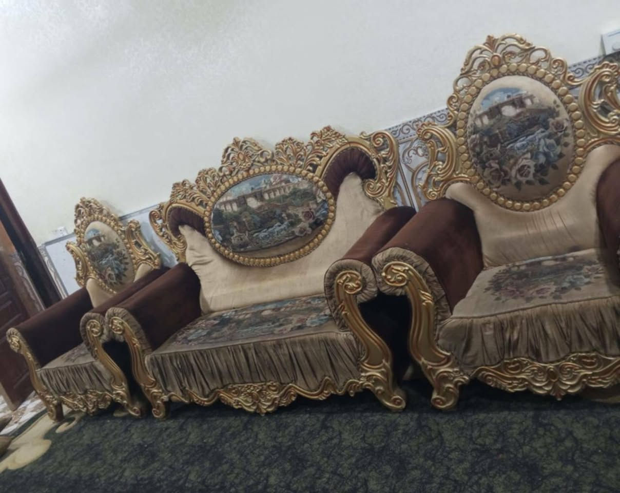 تخم للبيع الاسعار داخل الصور


**إذا كنت صاحب هذا الإعلان وتريد حذفه لأي سبب، رجاءا أرسل رسالة إلى الدعم الفني**