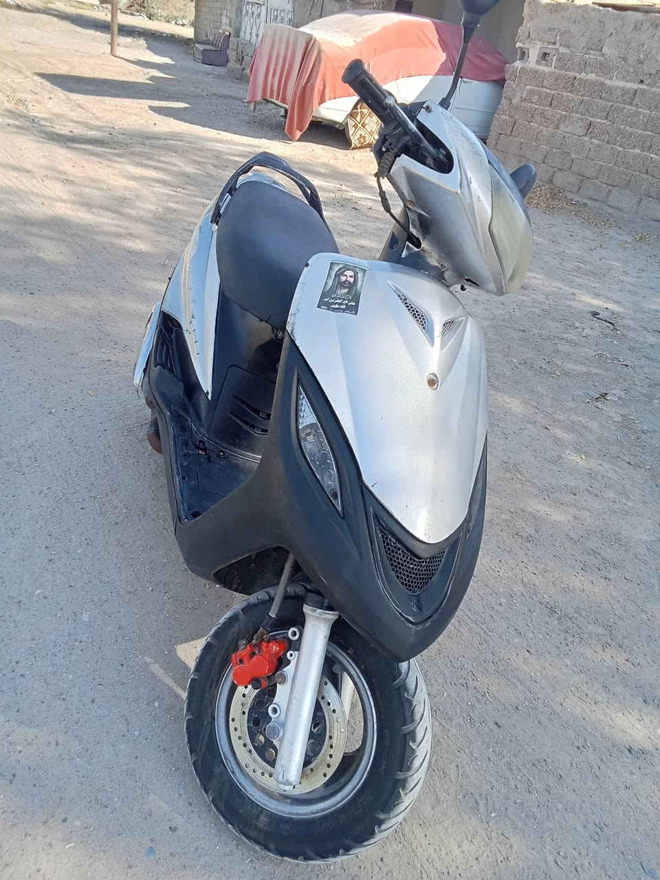سلام عليكم دراجه ماكس 140 
مجفته جديد دراجه خير من الله 
 دراجه شلعه ومعدل السعر 400 وبيهه 
مجال الاستفسار ***********
