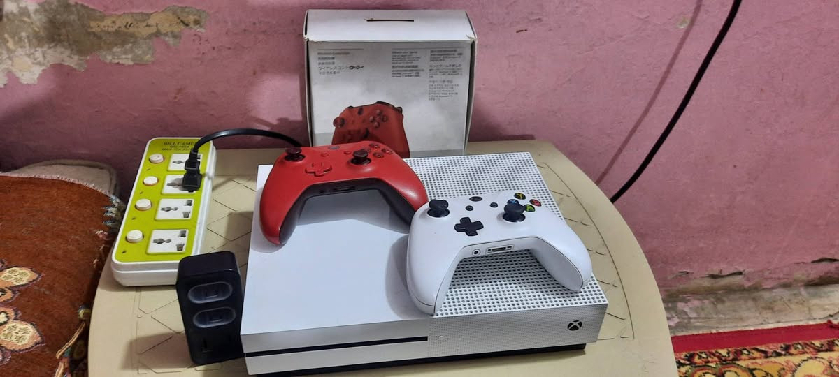 اكس بوكس وان اس ذاكره واحد تيرا جهاز نضيف مامصلح ولا مفتوح ويا ثنين جوستكات واحد اصلي كامل كل نقص مابي مراوس فقط ويه بلي فور سلم هم ذاكرته تيرا مامهكر مكاني بلديات


**إذا كنت صاحب هذا الإعلان وتريد حذفه لأي سبب، رجاءا أرسل رسالة إلى الدعم الفني**