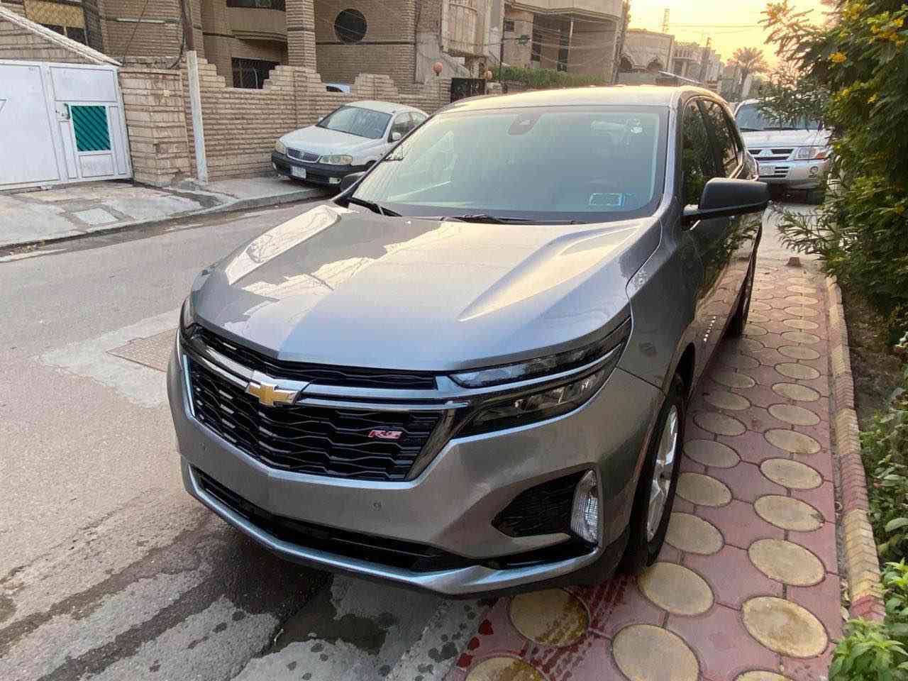 السلام عليكم 
للبيع شوفرليت كوينكس 
موديل 2024
ماشيه 12فقط 
حادث بنيد و جاملغ جهة اليمين فقط
منظومه تبريد راديترات بلاد 
مكينه 1500تيربو 
فور ويل 
سايد بريك بصمه
بصمه تشغيل 
بصمه ابواب 
كشن سائق كهرباء 
اوتو سوت 
مانع انزلاق
تحديد مسار
مود قيادة
السعر   178 مرقم كامل 
مكان  السيارة بغداد
رقم*********** بغداد, العراق
