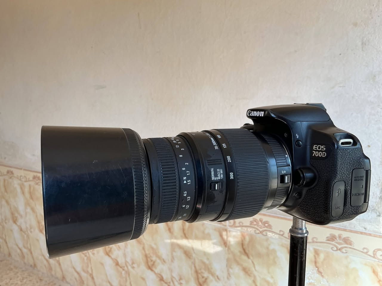 كامرة 700D 
عدسة 18:55
زوم 70:300
مع شاحن
بطاريات : 2
رام 32 : 2


**إذا كنت صاحب هذا الإعلان وتريد حذفه لأي سبب، رجاءا أرسل رسالة إلى الدعم الفني**