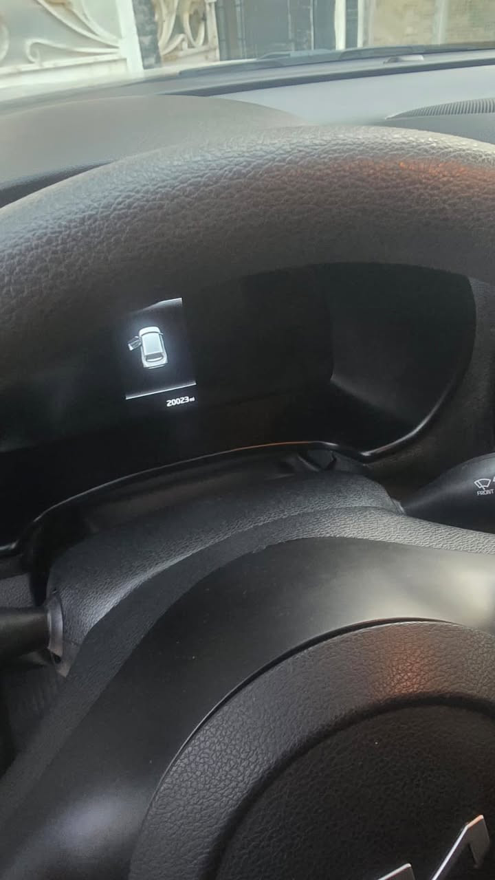 السلام عليكم
صول 2025 للبيع 
الموصفات Lx
صبغ بنيد فقط وجاملغ بارد
ممشى السياره 20 الف 
السياره جاهزه على اخر حبايه 
عنوان السياره بابل المركز
رقم التلفون ***********
