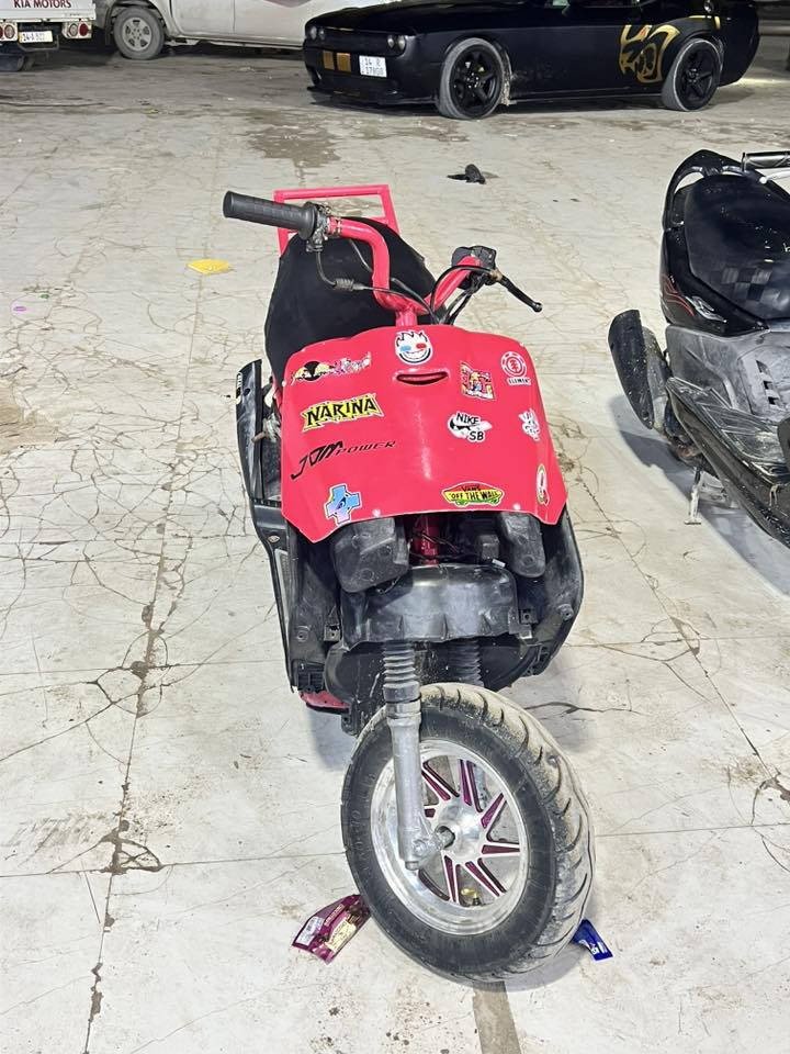 سلام عليكم فراشه للبيع محرك ماكس جديده شغاله سلف وهندر سعر خاص *********** مكاني بزبير 💘
