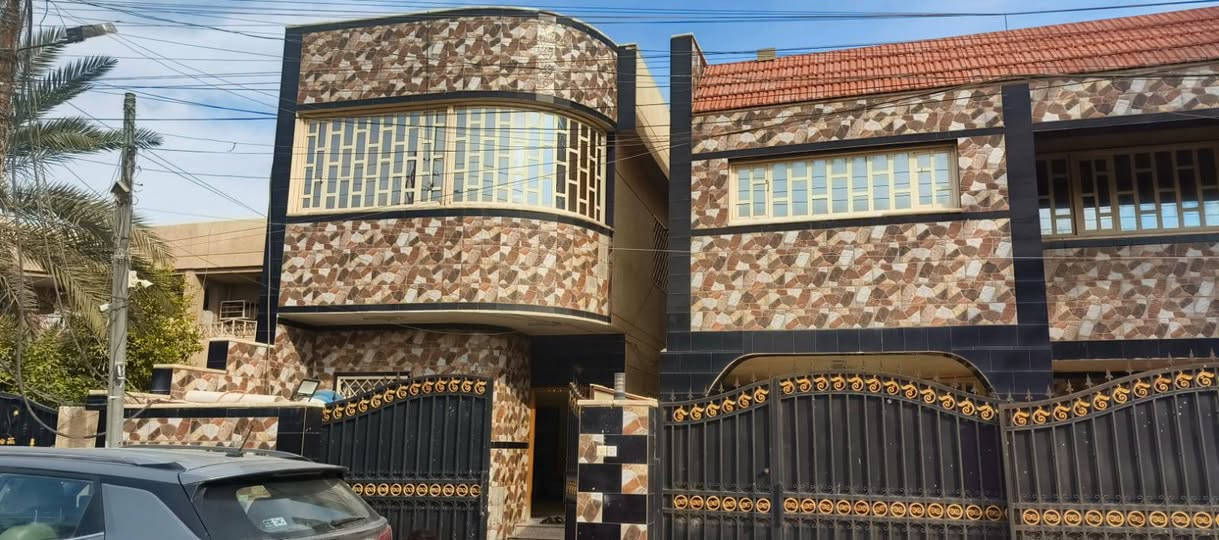 عقارين للبيع بيت ٢٣٠ متر و مشتمل ١٠٠ متر بناء
الجهاد، الرفاق .. مجاور مدينة الألعاب
  
للاستفسار المراسلة على الخاص أو الاتصال 
***********
