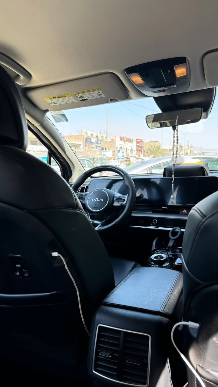 سلام عليكم شباب
سبورتج 2023 لارج هايبرد وارد امريكي ✅
ضربته حيل خفيفه بلدعاميه الاماميه لا دواخل ولا اي شي 🔴 ماشيه 48 الف كيلو 
3 انظمه قياده سياره جديده بلحقيقه احله من الصور 
الداخل جلد اسود المقاعد الاماميه هيتر قطعتين تبريد حساسات جوانب وخلفي وامامي فووول مواصفات 🧡
سعرها 208 وبيها مجال 
مكاني بغداد الشعب ***********
