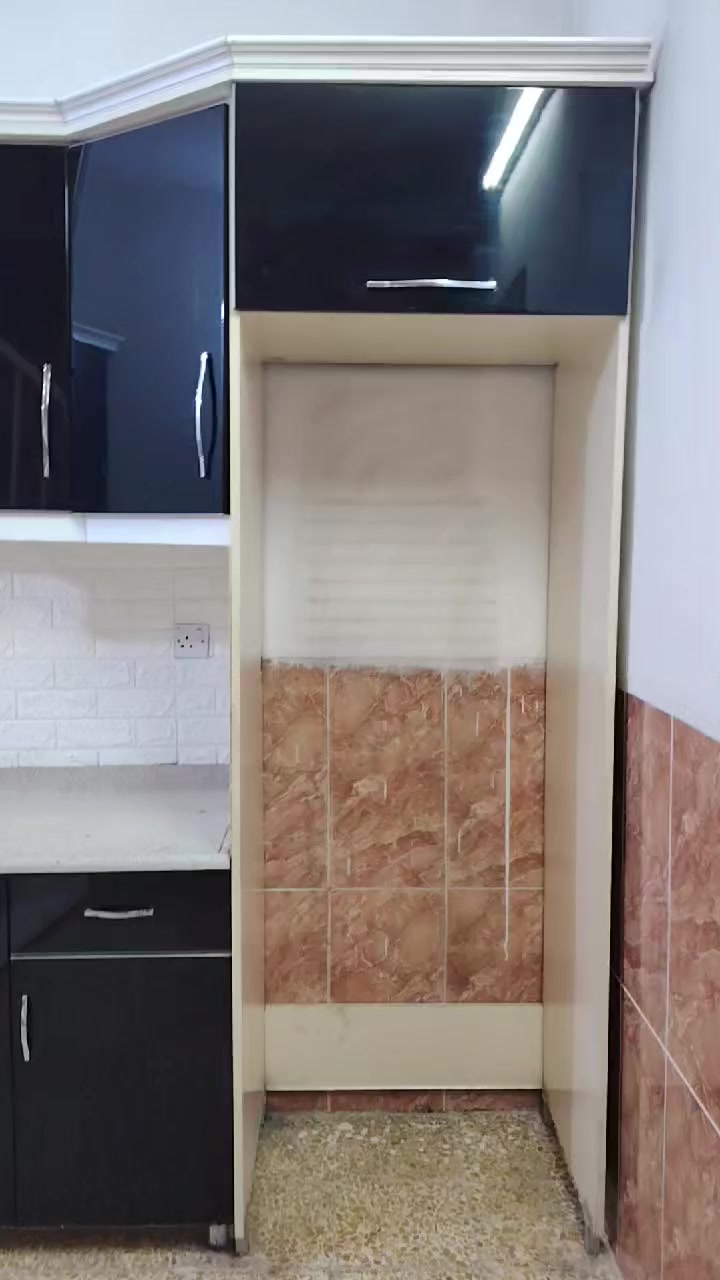 ئەم کەوەنتەرە بۆ فرۆشتن هە مووی دارە موادەکەی زۆر باشە 3مەترو 80 سم سەرکەونتەرەکەی مەڕمەڕە   نرخی گونجاوە هەولێر 8حسارۆک


**إذا كنت صاحب هذا الإعلان وتريد حذفه لأي سبب، رجاءا أرسل رسالة إلى الدعم الفني**