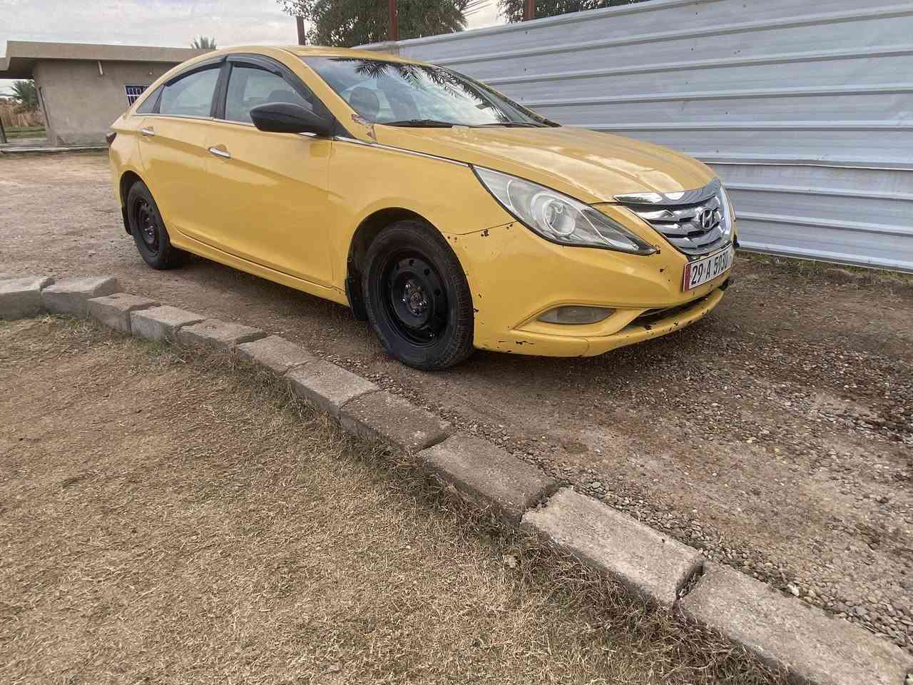 للبيع سوناتا وارد امريكي 2011.رقم واسط تحول مباشر
محركً2400
كير محرك مكفولات 
كرسي كهرباء بصمه 
فول عدا البنو راما
يرادلها ترتيبات بصيطه مال واحد ع باب الله
وترايك للبصره 
السعر 67وبيها مجال 
مكان سياره بغداد اليوسفيه
***********
