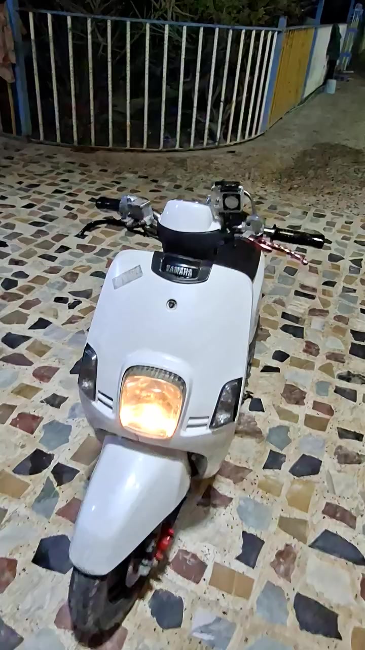 دراجه بوليس نضافه 100‎%‎ دراجه رمبه صارلها 3 اشهر طالعه من الوكيل مكينه كفرات كهربائيات خير من الله متواجد خاص وهذا رقمي ***********
