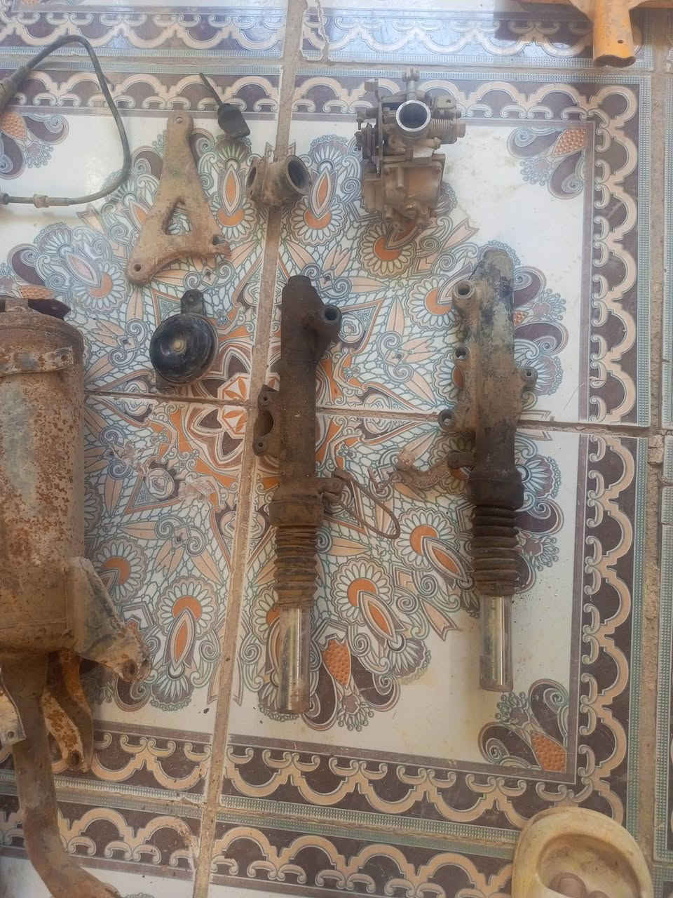 سلام عليكم عندي غراض دراجه
اويالاه عدد ثنين ودبلات خلفيه واحد امامي وصالنصه قيم وخذ هاذا رقمي ***********
