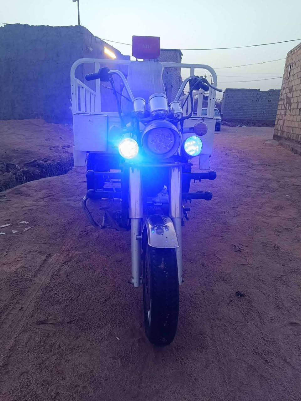 سلام عليكم ستوته البيع كهربائيات كله شغالات نكره سلف  مكاني ديوانيه  غماس  سعر خاص
والمو شراي لايتعبني ويكسر بحلالي وهاذه رقمي ***********
