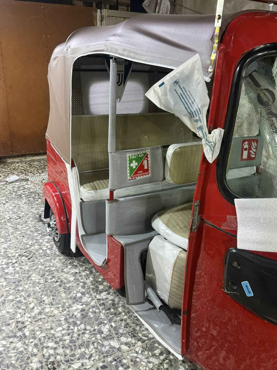 سلام عليكم تكتك موديل. ٢٠١٩ شهر. الرابع مرقمه. ثاني يوم تحويل الشراي. يتصل.  موبايل. *********** السعر ٥٩٠٠ العنوان الرئاسه جامع الإمام علي
