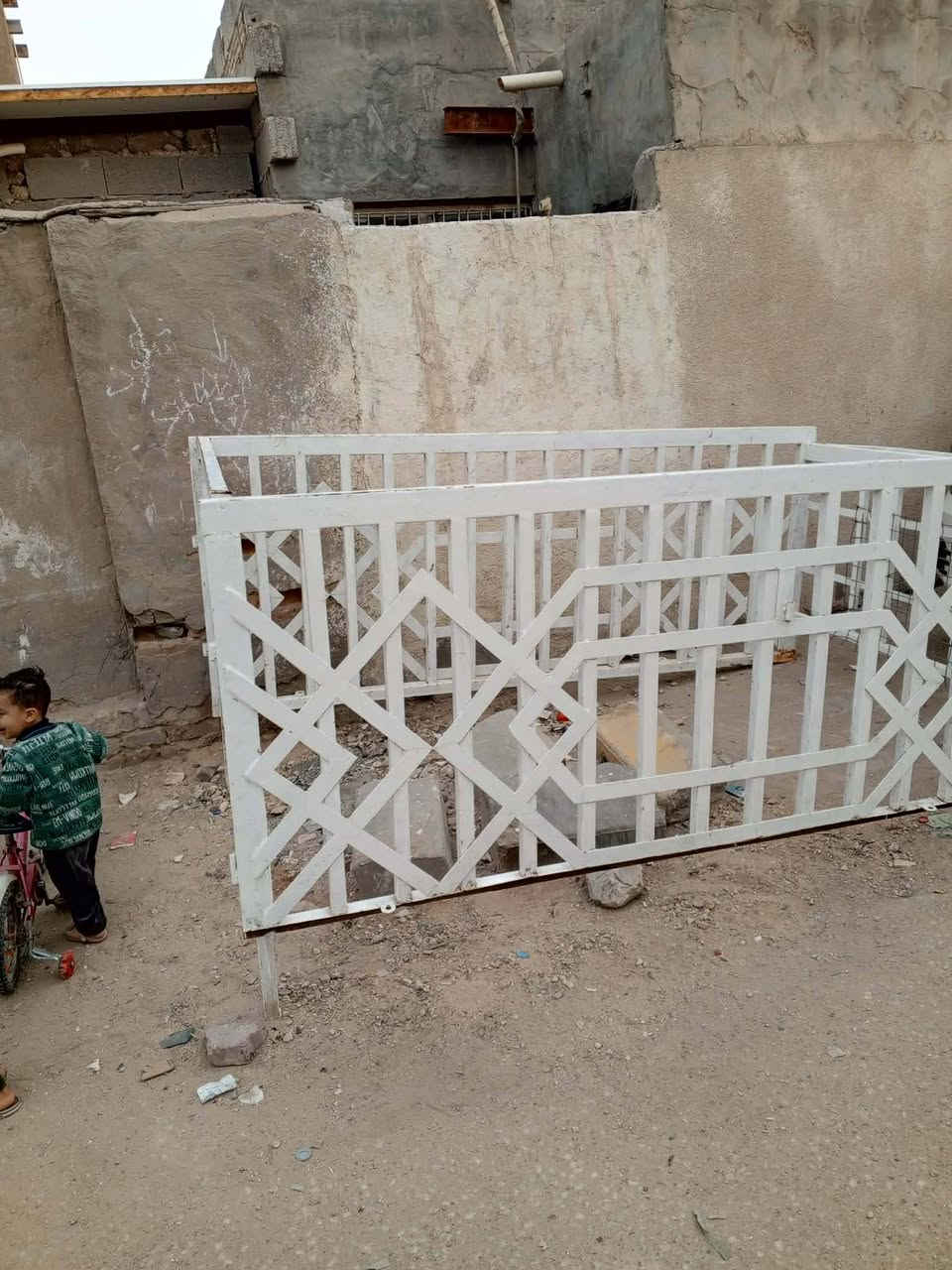 سلام عليكم محجر كيه بنكو كربلاء حي العامل السعر 350
***********
