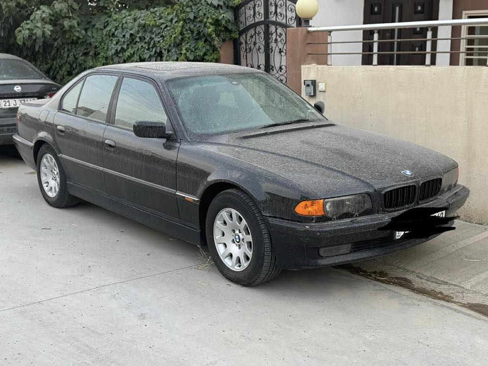 BMW. كاسحه 
رقم اربيل  سنويه لل 2028
محرك 6سلندر 
عنوان السياره ديالى 
بيها جامرلق السايق صبق فقط 
السعر 85 وبيها مجال 
تفاصيل اكثر اتصل 

‭٠٧٧٤ ٨٣١ ٩٦٠٠‬
