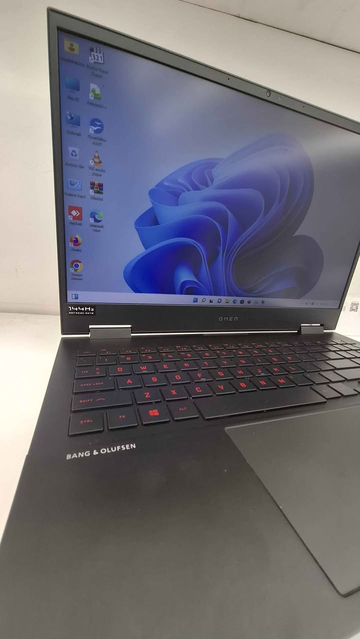 لاپتۆپی گەیمنگی ئۆپن بۆکس کارتۆنیشی ماوە 
زۆر زۆر خاوێنە 
بۆ کاری هەندەسی و گەیمنگ و فایڤێم دەبێت 
شەحنی بیلادی لەگەڵە وە کامل تەعریفات و ئەکتیڤی مایکرۆسۆفت ئۆفیس و ویندۆزی لەگەڵە 🎁 
گەیاندنیش هەیە 🚕 
CORE I7 GEN 10 
RAM 16 GB DDR4 
SSD 512 GB 
GTX 1650TI DDR5 4GB 
زۆر زۆر خاوێن ماوە أربيل, العراق


**إذا كنت صاحب هذا الإعلان وتريد حذفه لأي سبب، رجاءا أرسل رسالة إلى الدعم الفني**