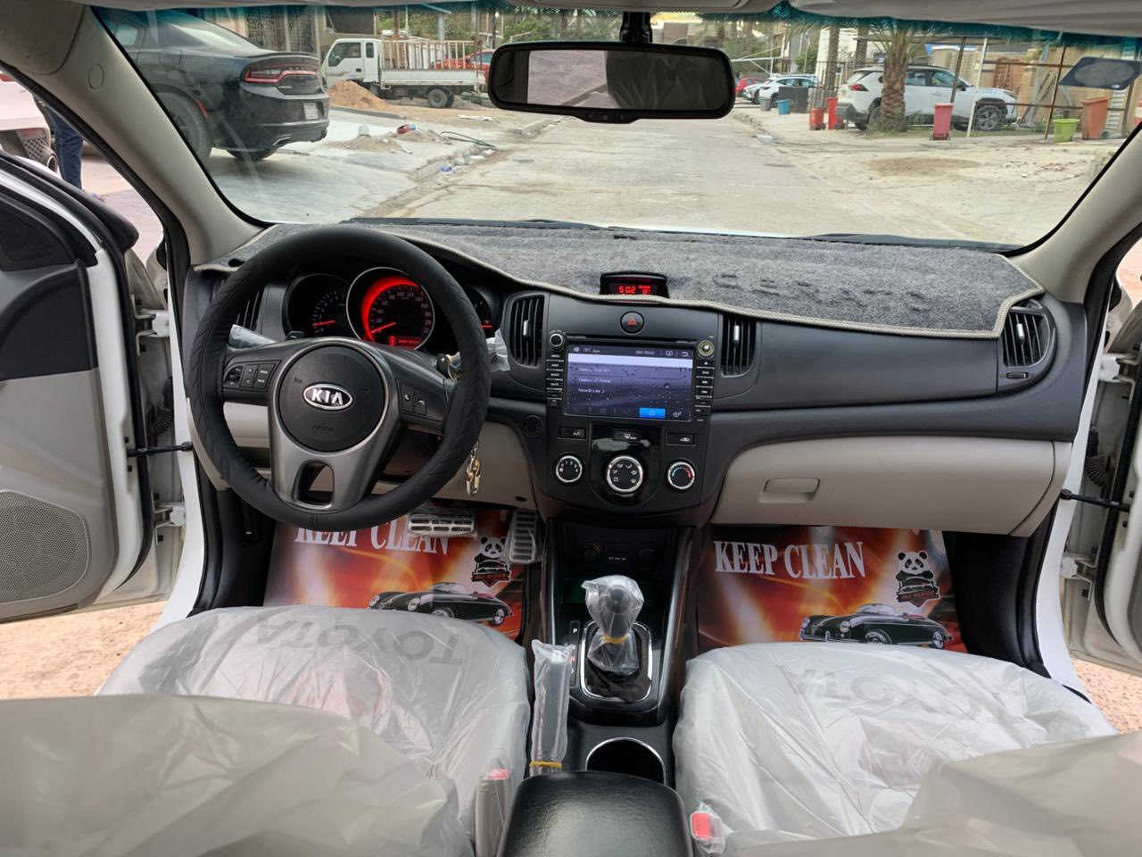 السلام عليكم شباب للبيع
كيا سيراتو 
خليجي 
كفالة عامة 
صبغ بارد 
السيارة دولية + رقم  انكليزي وهزة جديد 
السيارة مصفرة بدون غرامات
فوول السيارة 
شفتات سرعه 
5 ويل كب 
شاشة سلايد و سبايدر اصلي 
سبير السيارة ما نازل 
تخم تاير جواها جديد
ماشية 144 كيلو 
كير محرك جيد جدا 
صدر خلفي امامي جيد جدا 
تبريد شغال + كهربائية كلها شغالة 
السيارة ما ناقصة اي شي وجاهزة فول وخير من الله 
مكان السيارة بغداد العامرية 
....بيع فقط....
للاستفسار الاتصال على رقم الهاتف
***********
لمعرفة السعر اتصل....
