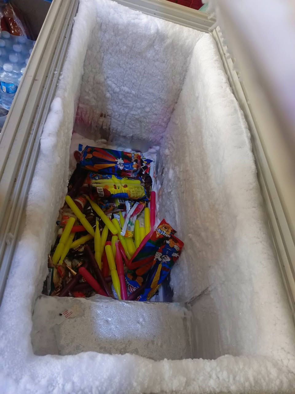 مجمده شرط الشغل سعر ١٢٠الف ***********
