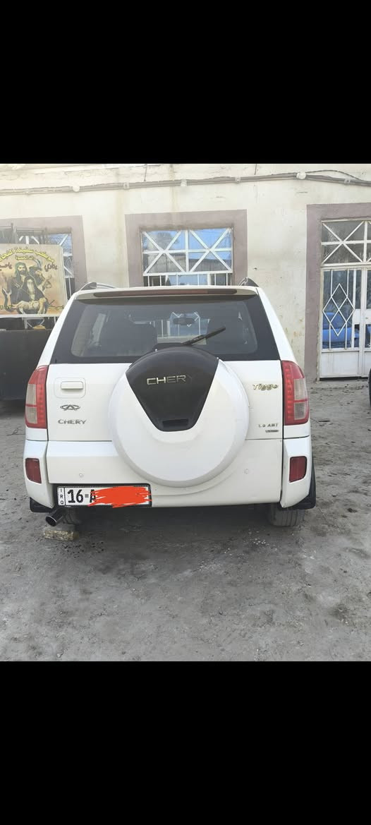 السلام عليكم 
سيارة شيري تيكو موديل 2013 سيارة بيها دخان ابيض فقط ومرات يگطع الدخان ما اعرفه شنو 
محرك 1800 كير ومحرك بلادية سيارة بيها خياسات ملگطه امصلحات سيارة صافية تشتغل نگره سلف ما بيها أي نقوصات مسويلها ادامه كامله محرك+كهربائيات + رقم قادسية انكليزي سيارة دواخل نضيفه سعر 49 وبيها مجال للشراي قليل
رقم للاتصال ***********
مكان النجف الاشرف
