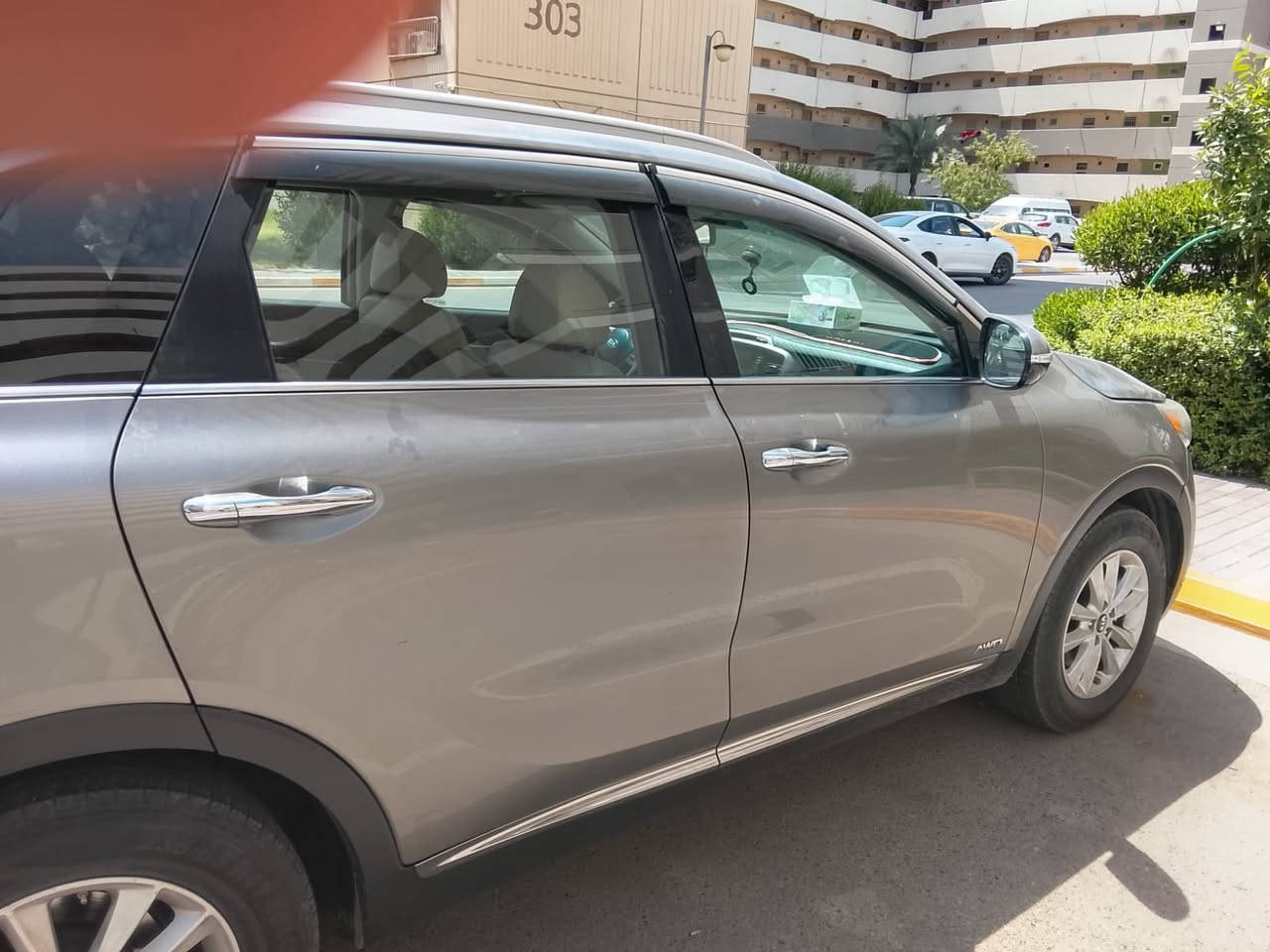 السلام عليكم مكلف بالنشر سورتنو موديل 2019 امريكي 6 سلندر مكينه 3500 سبعه راكب ثلاث قطع تبريد شاشه تحكم ماشيه 86 سياره جاهزه من كلشي حادثها بنيد وجاملغ السعر 175 وبي مجال للاستفسار مع صاحب السياره ***********
