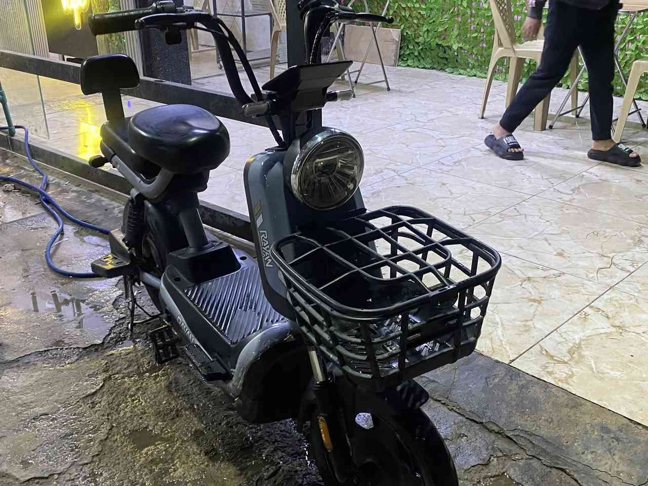 دراجه شحن للبيع السعر ٣٥٠ مجال بسيط ***********
