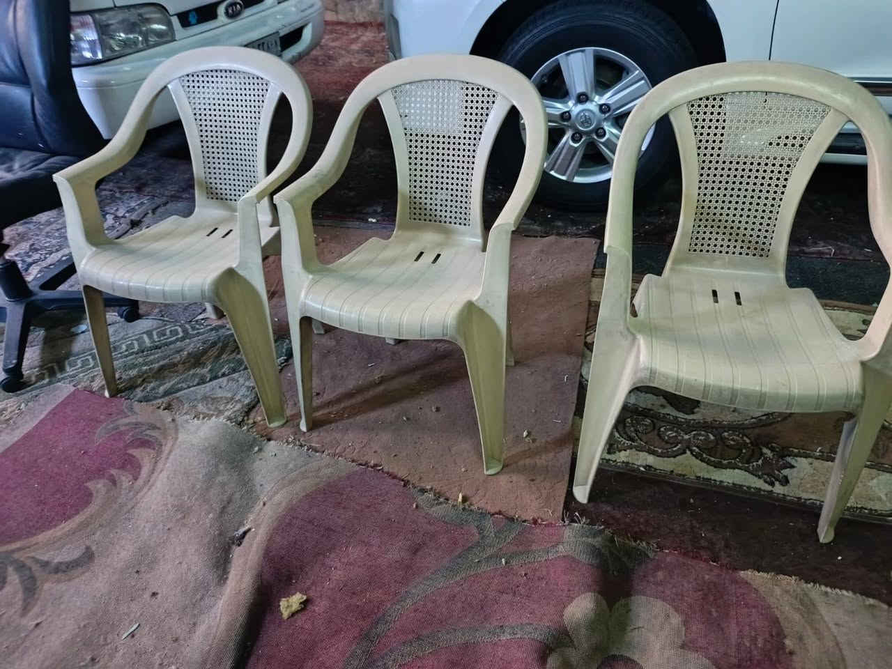 بيع وشراء الأثاث المستعمل والجديد المكان بغداد نهايه حي أور سبع قصور شارع ابو علي الي عنده غراض لبيع يتصل على هذا الرقم *********** او ع الواتساب تحياتي للجميع
