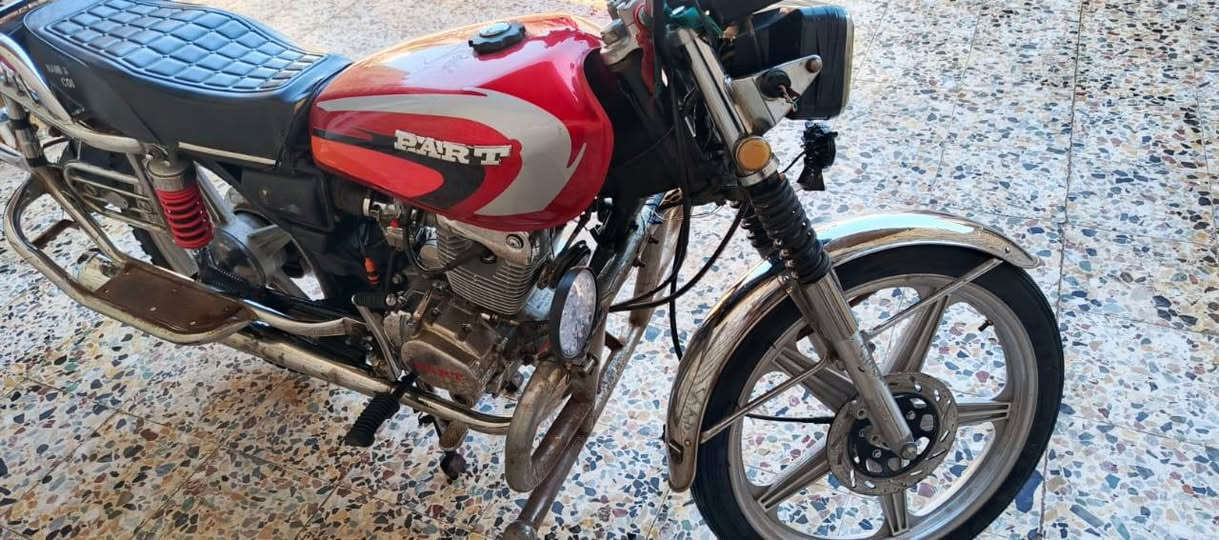 دراجه للبيع اوراق نيسان مغاربه ***********
