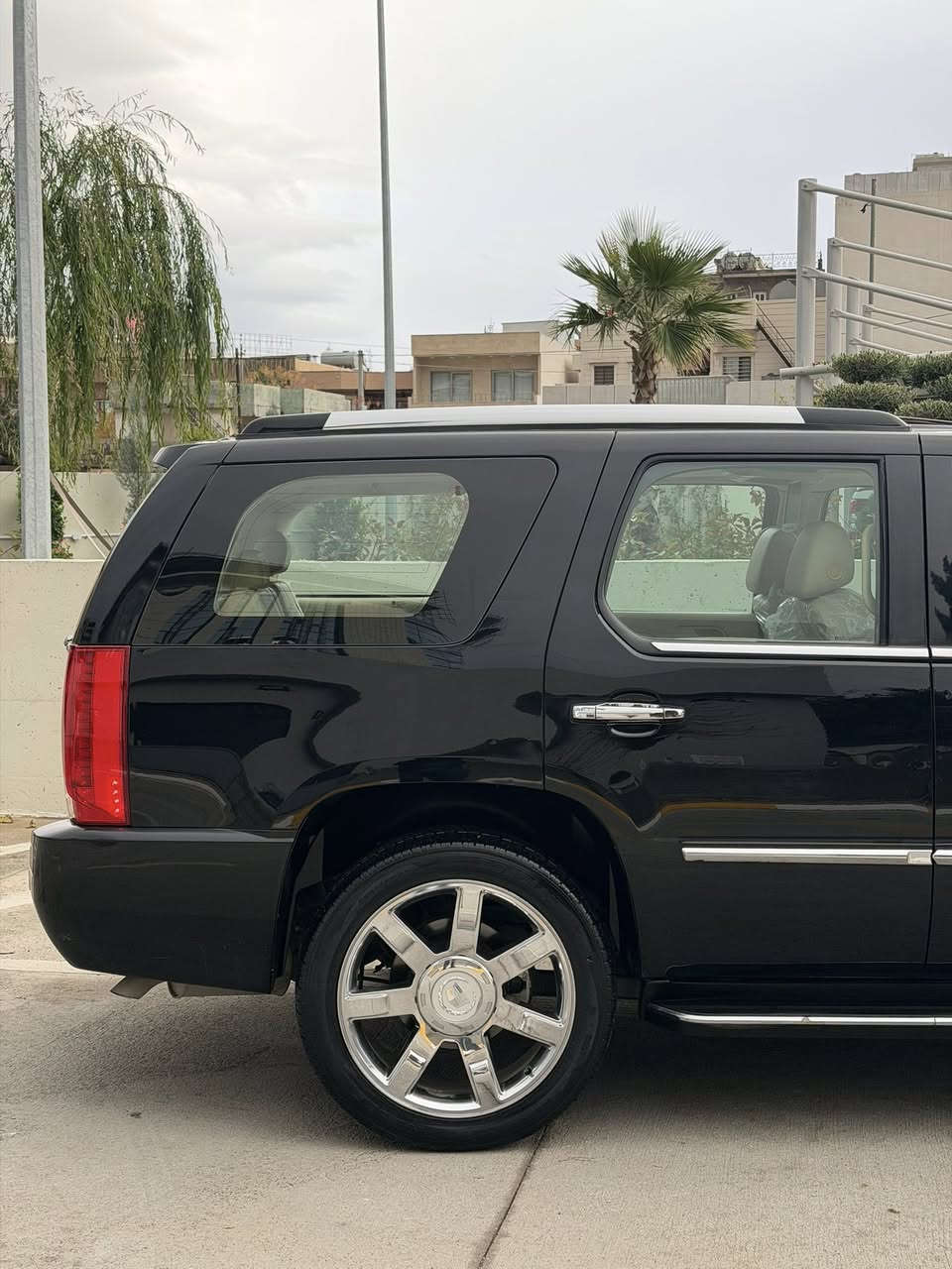 كديلاك 2007   خليجي  شريكة منصور   📦📦📦📦

اللَّهُمَّ صَلِّ عَلَى مُحَمَّدٍ وَعَلَى آل مُحَمَّدٍ

رقم /    ***********

🔷كديلاك  2007  لوك  لوك  شرط   ماشى  117  الف كيلو📦

🔷سياره مواصفات معروفه ( بلاتينيوم  )

🔷 مواصفات   معروفة   فولل فول 

🔷سياره (V8 )    _ (DVD ) شاشات

🔷سياره (3 ) سويج  بيلادي موجود

🔷مكفولة  كفالة   ماعد    شبر  تكحيل  كارت مامبين  

🔷سياره ماشيه  117    الف كيلو حقيقي

🔷4 اطارات و ويل جديد شريكه 

🔷سياره داخل بيجى   كوشنات جلد

🔷سياره محرك بشرت مامفتوح جديد جديد

🔷 محرك (V8) 

🔷سياره حيل نظيفه كلشي علي بلادي لوك

🔷مواصفات

( فتحة ...  شاشة DVD ... تشغيل عنبعود ... حساس 
... 7 راكب ... سنوق شفط ... دوسات كهربائى ... مرى شفط ... يدو ويل كروم ... بلاجكتور ... ڤوليوم ...  بعد )

🔷نظافه  ١٠٠٪ كامل سيرڤس بدون نقص و مصرف

🔷 سنوى  و فحس و هزة جديدة  لحد    2030  بسمى

🔷سياره مال بيت أي نقص مابيها

🔷نفس اليوم / تحويل و وكاله حاظر مباشر 
 

🔷 سياره داخل / سليمانيه 

🔷سعر ..  195  $ .. ورقه 

🔷رقم /   ***********  📲
