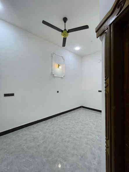 اسعد الله اوقاتكم بكل خير 🟥 بيتين البيع مساحته البيت 
100متر واحد ركن واحد بصف الركن 
الموقع البصرة أبو الخصيب شارع ابو كوصره
كل بيت يحتوي علو 🟩
2قرف نوم 
صاله
ديوان 
مطبخ
صحيات داخلي وخارجي 🟥 
نوع العقار طابو زراعي عراقي وكله اونسخه من الطابو 🟥 
سعر البيت الواحد 65اوبي مجال 💸
***********
