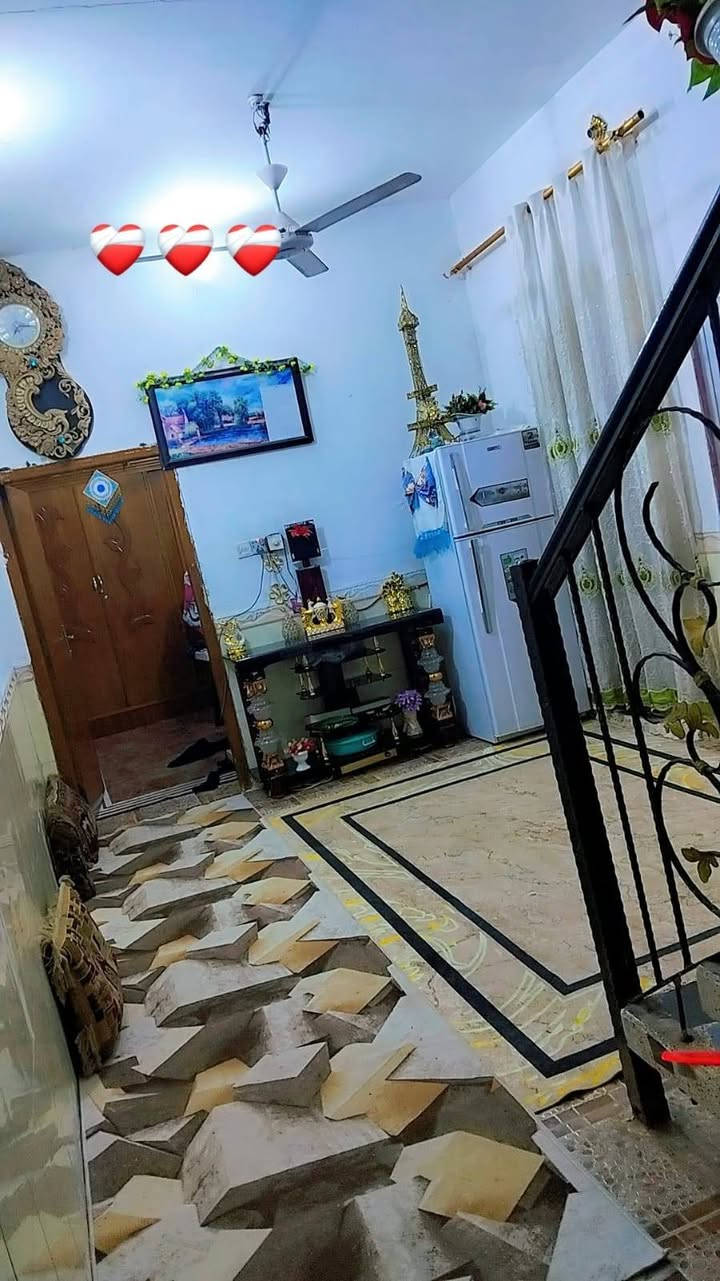 بسم الله توكلنا على الله
دارين للبيع حي النداء 
الاول مساحه 200متر طابو صرف بناء طابوك عكاده طابق واحد 
يحتوي البيت على استقبال ومطبخ وصاله وغرفتين وصحيات ومناور وساحه العنوان حي النداء بل مربع الاول بظهره شارع30 تجاري 
الثاني مساحه 100متر طابقين طابو صرف بناء حديث طابوك عكاده العنوان محافظة ميسان حي النداء بل مربع الاول بظهره شارع30 تجاري الاستفسار اتصال او واتساب 
***********
***********
