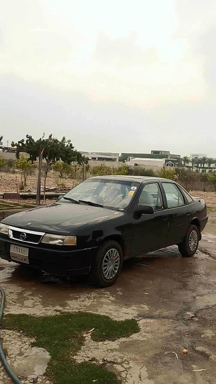 فيكترا موديل ١٩٩١گيرعاديو مه كينه ١٨ په م عامه لوجواني هيج ليدراوي نيه گيرومه كينه به شه رت ته قه وره قه به شه رت يه ك دينار مه سروفي نيه گهرمي كاره باياتي هه موي ايش ده كات سه ياره كه زورخاوينه سعري ٣٨وه ره قه معامه له يه كه م له هه وليرم  *********** أربيل, العراق
