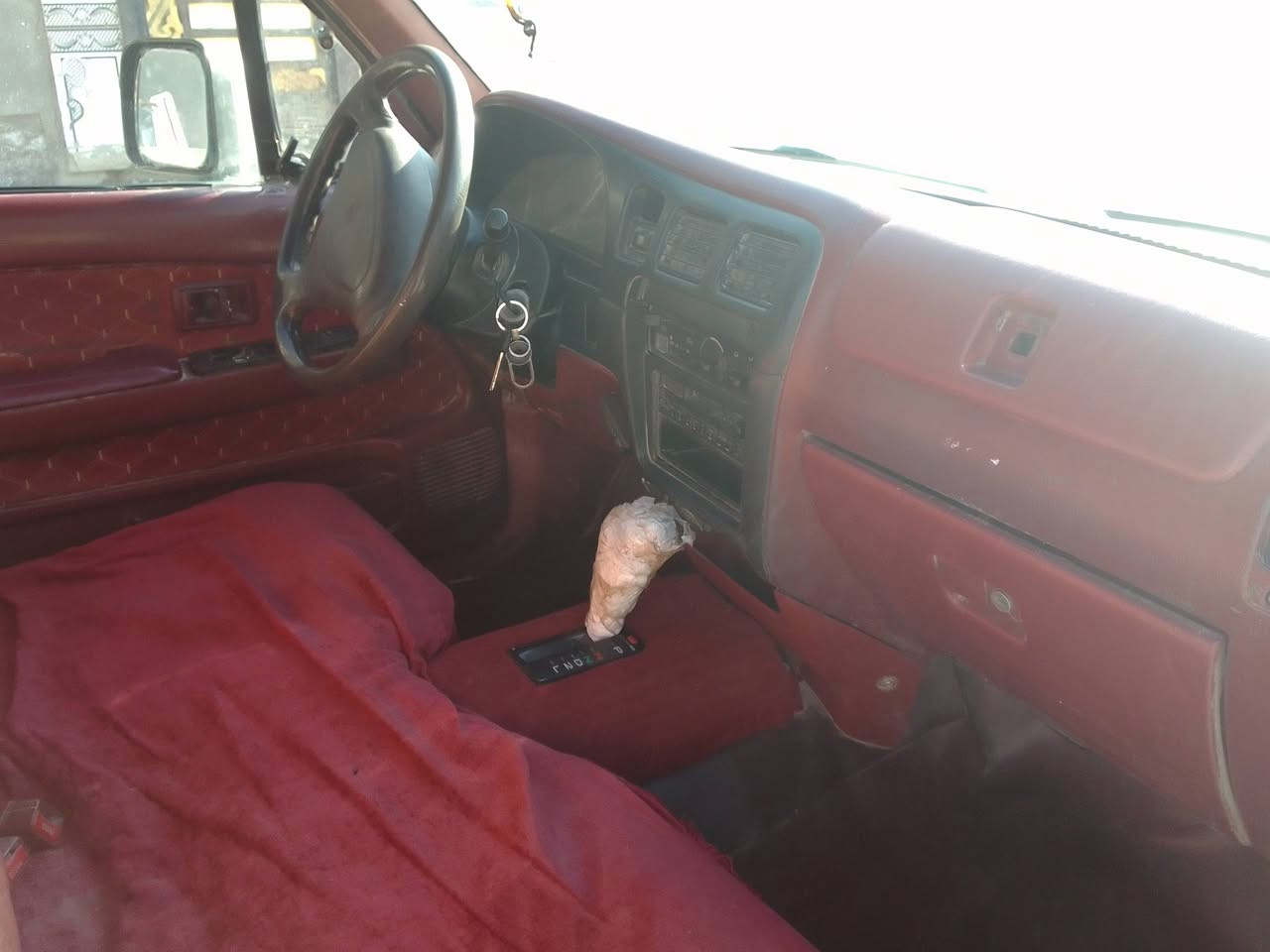 السلام عليكم /بيكم موديل٢٠٠٠ سنويه ٢٨ رقم بصره تحويل مباشر سياره خير من الله محوره ونجي صبغ عام للاستفسار ***********
