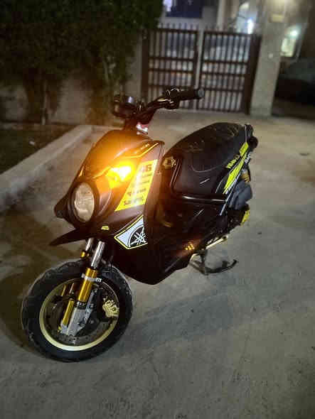 السلام عليكم  سكنس جبلي مزوده الدراجه قبل 10 ايام نازل من  الحاويه
:صدر رياضي +دبلات خلفيه رياضي: 

كلاجات رياضي+قبق كلاجات  

: استان نص رياضي:  

: قطره مال دهن رياضي: 

: قبق فلاوين رياضي: 

: يداد ابريك رياضي:

: قبق بانزي رياضي:  

: قبضت استيرن رياضي: 

 شرط الدراجه  نكره بكل وكت 

 السعر مليون 850 بيه مجال حك الجيه 

اي استفسار ***********  متواجد فقط اتصال
