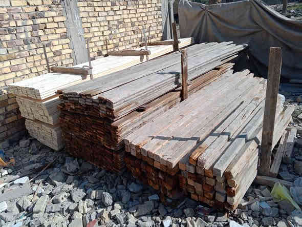 قالب خشب نضيف روسي تارس للبيع يدك 180 متر العدد 9مكاعب مكاني حله للأستفسار ***********
