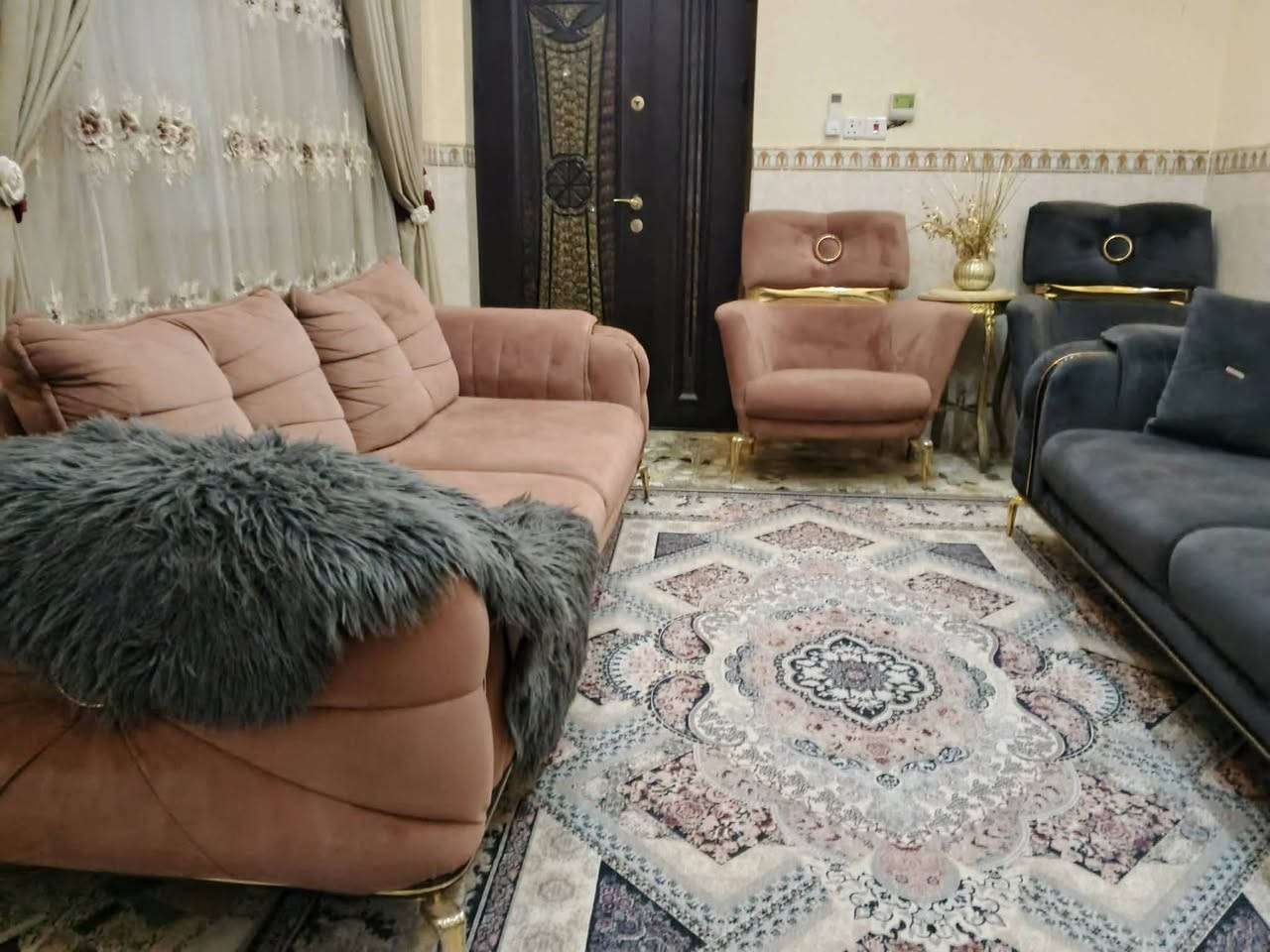 للبيع تخم قنفات تركي 10 نفرات 4 قطع كلش ضخم قلاب ينفتح يصير سرير كلش نظيف وجديد مابي اي ضرر
(العنوان نجف حي السلام شارع المستوصف قرب سلسله ذهبيه)


**إذا كنت صاحب هذا الإعلان وتريد حذفه لأي سبب، رجاءا أرسل رسالة إلى الدعم الفني**