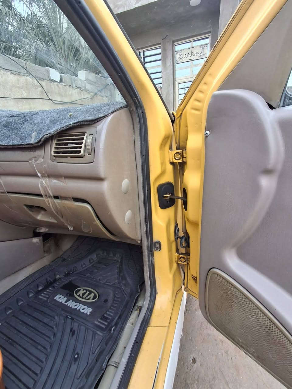 شيري كوين موديل 2009رقم بغداد سنويه لل2026سياره بلاديه لا ضربه ولا صبغ شواصي جدد مال شركه صدر جديد باتري جديد محور كير ومكينه كوره القديم  سياره كهربائيات كله شغاله تبريد كامل عوزه فقط غاز  بسم جيراني تحويل مباشر دوشمه سياره جديده معنه الكلمه خير من الله  مصفرهه
العنوان ديالى خان بني سعد 
سعر 30$
***********
