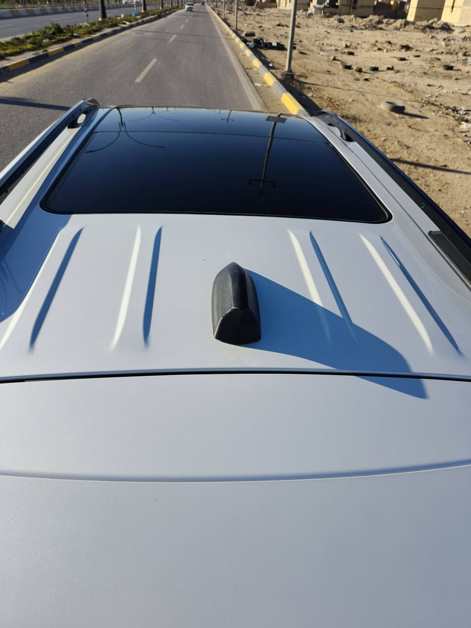 ‏- السلام عليكم / للبيع    2023
‏
‏-✅ ⁠شوفر ليت ايكونكس ماشية 12 الف فقط بوضع الزيرو وبوضع الشركة اللون ابيض لؤلؤي 
‏مكفولة كفالة عامة بدون اي حادث تقريرهة غرق 
‏- ⁠✅موديل 2023 السيارة رقم بغداد هزه وفحص وترقيم جديد السياره بجمها كبس بلادي بوضع الشركة ضررها فقط غرق بنسبة 25 %  
‏- ⁠/ بجم كبس / خلف كبس . 
‏محرك 1500 تيربو 4 سلندر اقتصادي وقوي
‏
‏- مواصفات RS 
‏-بانوراما 
‏-بصمة تشغيل + بصمة ابواب
‏-مقاعد جلد اسود رياضي خيط احمر 
‏- ⁠رادار امامي -  رادار خلفي تحديد مسار قيادة آليه
‏- ⁠كروز سرعة - مانع تصادم - 
‏- ⁠شاشة ايباد تدعم كار بلي 
‏- ⁠قطعتين تبريد - البوب بصمة
‏ - لايت زينون عالي ناصي 
‏-سايد بريك بصمة 
‏-سستم صوت Boss
‏-جنطة ذكية كهرباء
‏-تشغيل عن بعد
‏-كامرات محيطية ورادار نقطة عمياء 
‏- تدفئة كشنات وستيرن
‏- ⁠المكان كربلاء المقدسة حي السلام
‏- ⁠***********     /      ***********
‏- ⁠واتساب او الاتصال عالرقم
‏- ⁠تحويل مباشر للمشتري 
‏
‏-✅سعرها  205   ورقة وبي مجال 
‏
