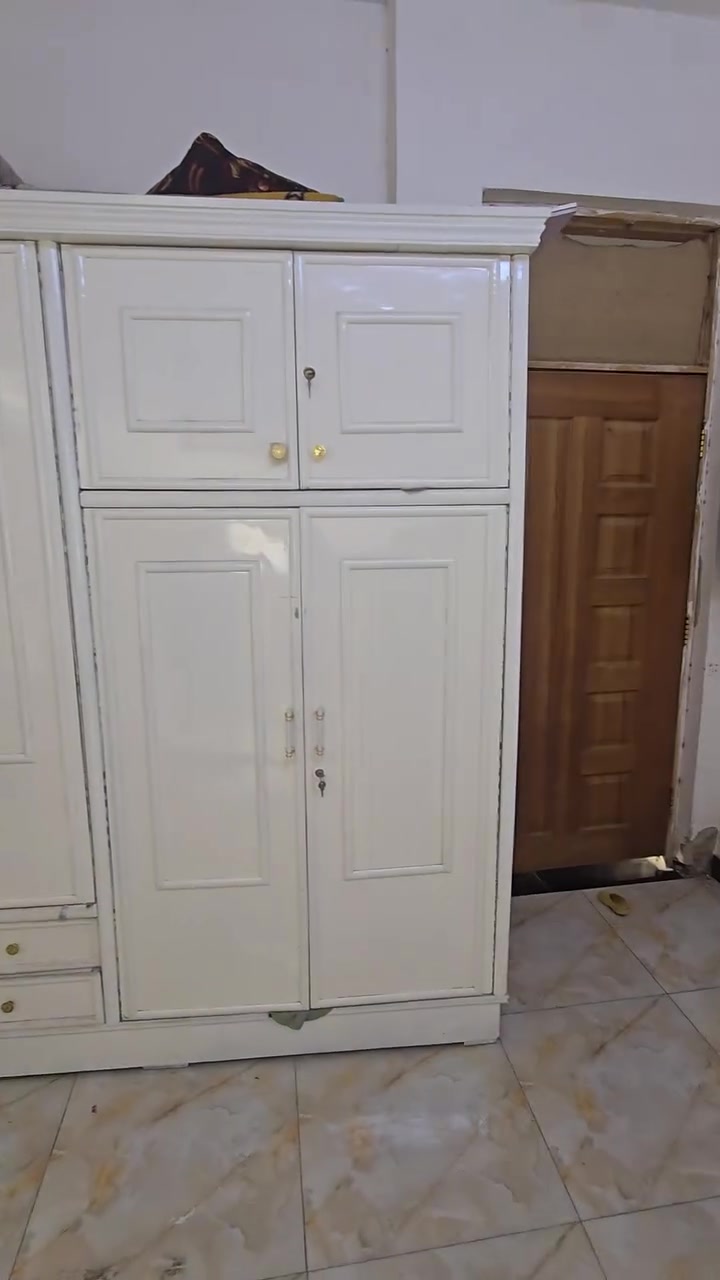 كنتور للبيع 600 بي مجال حك جيه كنتور درجه اولا خشب عراقي اصلي عنوان بغداد دوره رقم ***********0موجود ع ماسنحر
