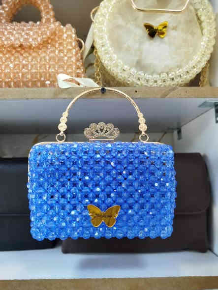 تشكيله من الموديلات داخل المحل متوفرة 
الابداع المبدعين في الذوق الراقي 

العنوان بغداد سبع البور شارع السوداني بداية المدخل اول محل احذيه على اليسار 
قرب ماكس للموبايل 
قرب علوة الريان 
للحجز والاستفسار ماسنجر أو واتساب ***********
توصيل بغداد 5 ومحافضات 6 
توصيل سبع البور الف
