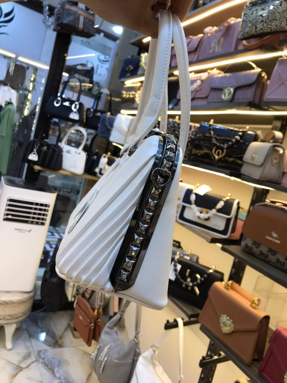 ❤️محل الراقية👛👠

العنوان - المحموديه😎 (مجمع الرحمه التجاري) مقابل فرع مجمع باربي


**إذا كنت صاحب هذا الإعلان وتريد حذفه لأي سبب، رجاءا أرسل رسالة إلى الدعم الفني**