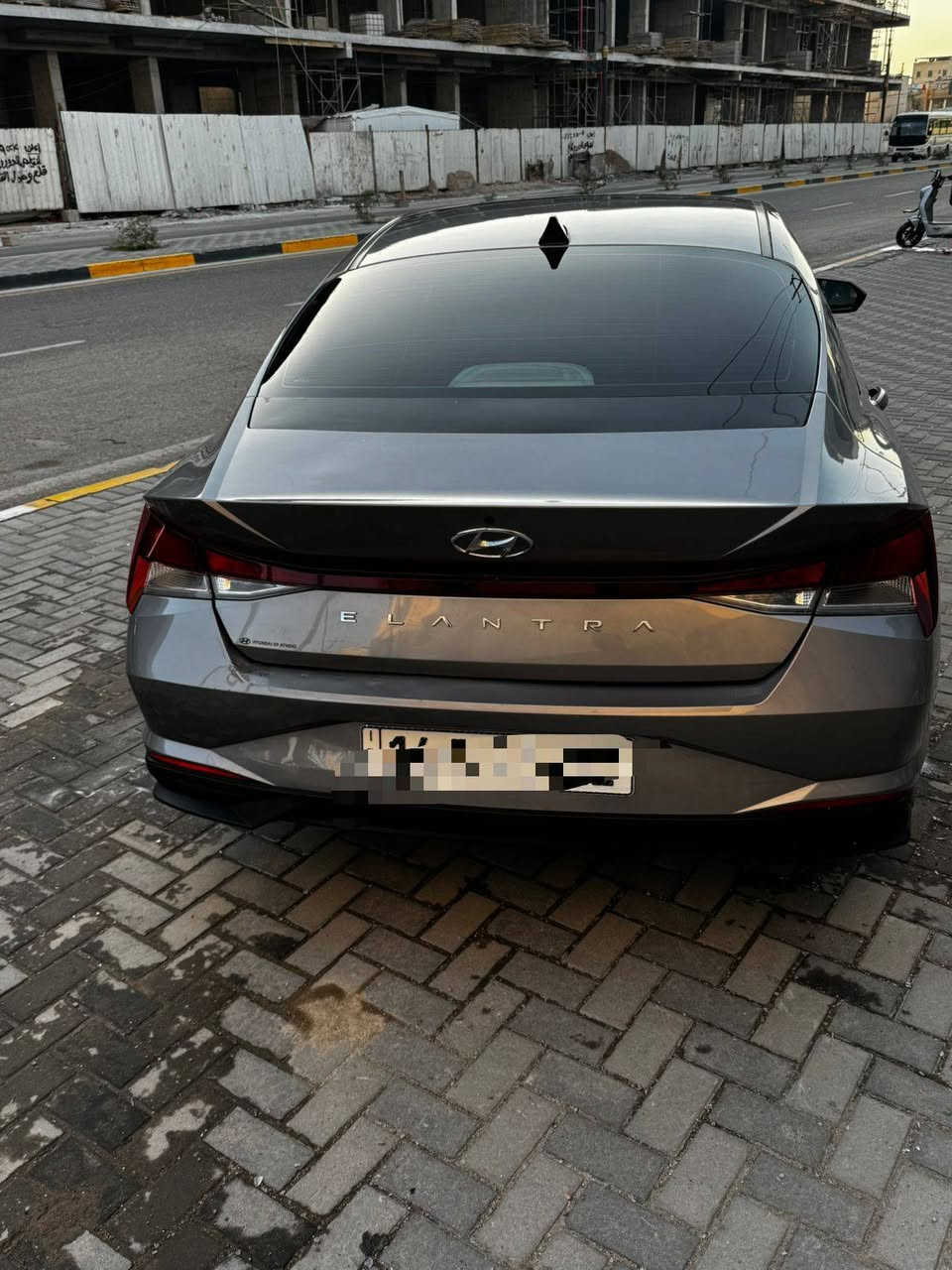 السلام عليكم من رخصة الادمن  النترا 2023وارد امريكي حادث كما موضح بالصور السياره جاهزه  اي نقص مابيه  ماشيه 41الف كيلو  معوقين رقم بصره  السعر 155وبيه مجال رقم الهاتف ***********
