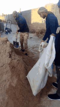 عمال تصعيد • نقل أثاث • تطليع أنقاض