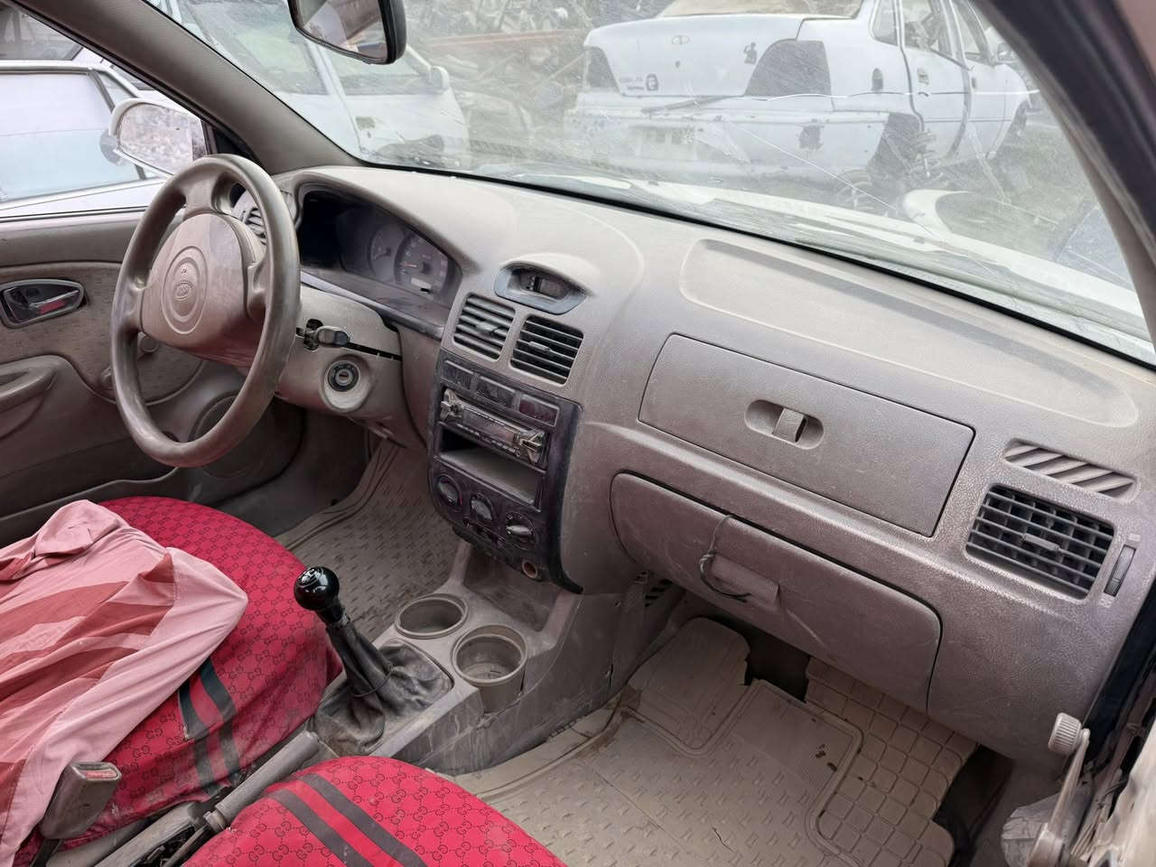 السلام عليكم
ريو ٢٠٠٤تفصيخ مكينه كير حداديه كامله
***********
