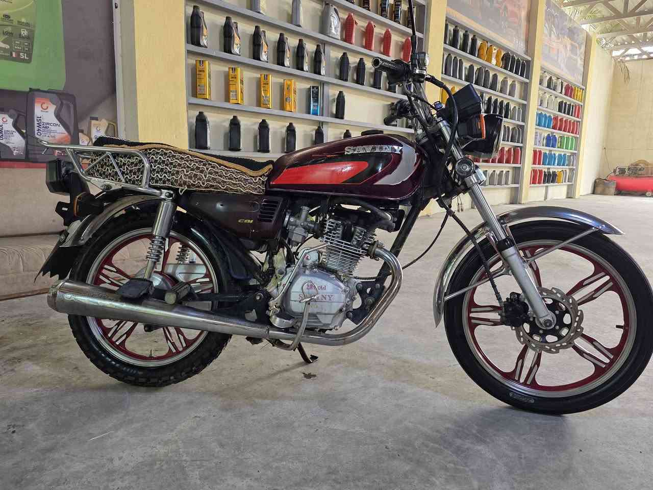 سلام عليكم دراجه ايراني 5نمره
مرقمه سنويه النضافه كدامكم موديل 2021 يعني كامله من كلشي 
السعر مليون و100 الف مكاني الفلوجه شارع 40 
للاستفسار ***********
