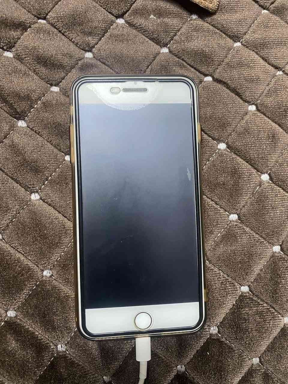 ايفون 7 بلص مساحة 32 الجهاز مبدل بطارية فقطططط جهاز نظيف كلش ما بي شخط عل فحص رايده ب90 وبي مجال للشراي مكاني الغزالية ***********

