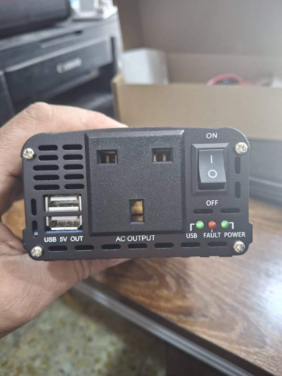 انفيرتر ١٢ فولت ٢٦٠٠ واط نظام تبريد فان متوفر توصيل بغداد والمحافظات للتواصل عل الرقم ***********
